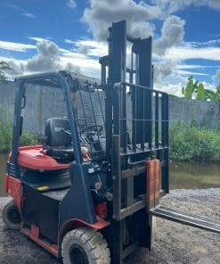 Xe nâng Nhật đã qua sử dụng từ KBC, nhập khẩu trực tiếp từ Nhật Bản, bền bỉ và phù hợp cho các nhà máy, khu công nghiệp tại Việt Nam