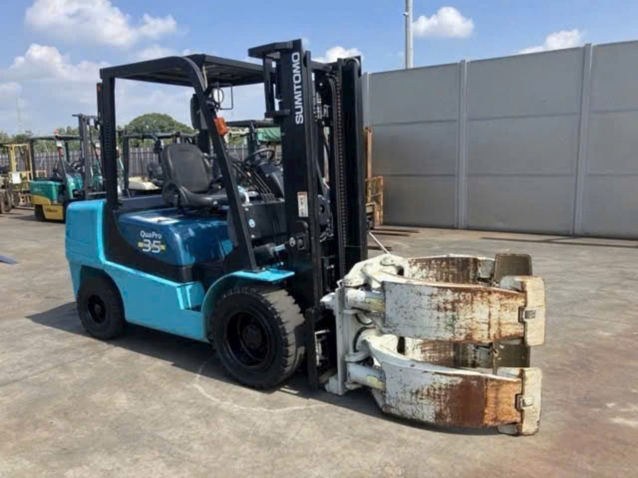 Xe nâng Nhật đã qua sử dụng từ KBC, nhập khẩu trực tiếp từ Nhật Bản, bền bỉ và phù hợp cho các nhà máy, khu công nghiệp tại Việt Nam