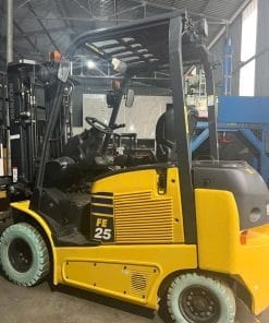 Xe nâng Nhật đã qua sử dụng từ KBC, nhập khẩu trực tiếp từ Nhật Bản, bền bỉ và phù hợp cho các nhà máy, khu công nghiệp tại Việt Nam