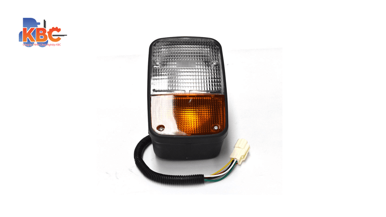 Đèn pha xe nâng Toyota chính hãng, bền bỉ và sáng vượt trội.