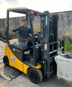 Xe nâng điện ngồi lái Komatsu 1.8 tấn, tiết kiệm năng lượng và dễ điều khiển, lý tưởng cho không gian hạn chế trong kho bãi và nhà máy.