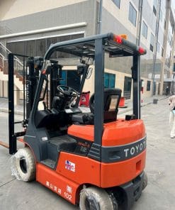 Xe nâng điện Nichiyu 1.5 tấn, nâng cao 6000mm, sản xuất năm 2019, 4196 giờ hoạt động, nhập khẩu nguyên bản từ Nhật Bản.