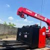 Xe nâng điện walkie đi bộ 2 tấn, thiết kế nhỏ gọn, dễ vận hành trong không gian hạn chế.