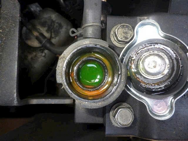 Xe nâng kẹp tròn Toyota 3 tấn model 7FD30, xuất xứ Nhật Bản, giờ hoạt động 8219h, động cơ Diesel.
