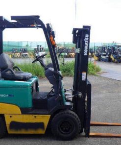 Xe nâng điện Komatsu 1.5 tấn model FB15-EX11, khung nâng 3000mm, lấy hàng trong container, sản xuất năm 2005, bình điện 48V, xe còn nguyên bản, chất lượng tốt.
