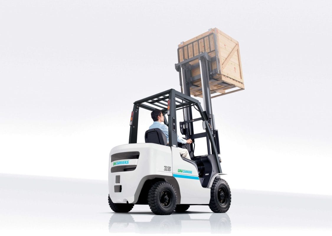 UniCarriers là sự kết hợp của Nissan Forklift và TCM, tận dụng thế mạnh công nghệ từ cả hai thương hiệu.