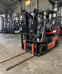 Xe nâng điện Toyota 7FB15 tải trọng 1.5 tấn, khung nâng 3000mm, sản xuất 2016, bình điện Lifttop 48V/400Ah năm 2021, nhập khẩu Nhật Bản nguyên bản, phân phối bởi KBC.