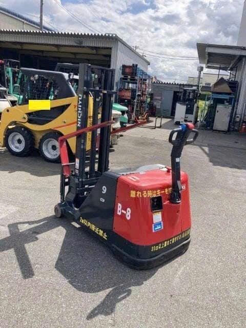 Xe nâng điện Nichiyu 900kg gật gù, bình điện GS 24V/165Ah, xe đã qua sử dụng nhập khẩu Nhật Bản nguyên bản.